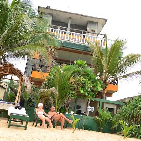 Athula Hikka Beach Guesthouse Hikkaduwa Luaran gambar